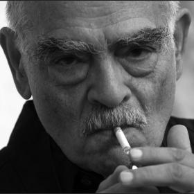 Μάριος καπνίζων
